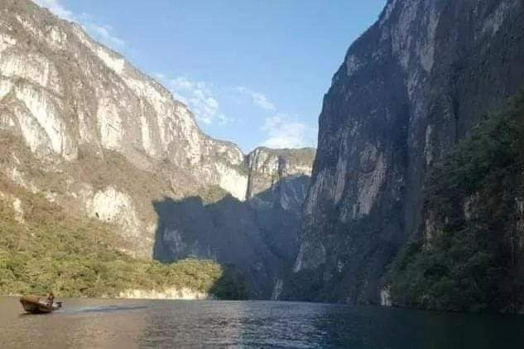 Capital O Los Angeles, شيابا دي كورسو المظهر الخارجي الصورة